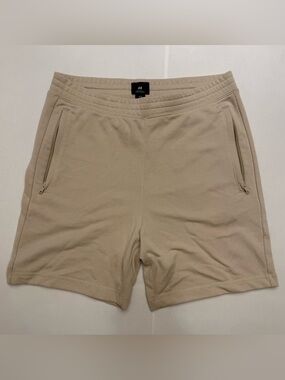 H&M Beige Everyday Elastic-Waist Shorts